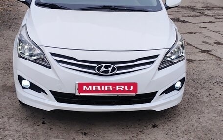 Hyundai Solaris II рестайлинг, 2015 год, 700 000 рублей, 8 фотография