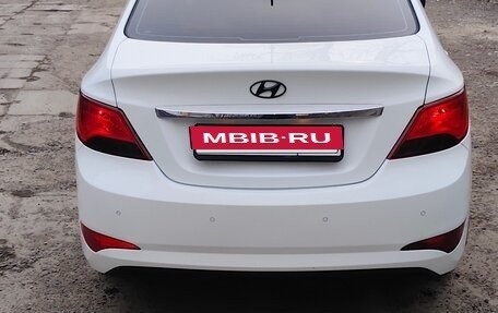 Hyundai Solaris II рестайлинг, 2015 год, 700 000 рублей, 7 фотография
