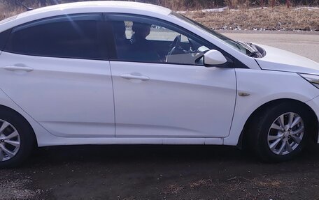 Hyundai Solaris II рестайлинг, 2015 год, 700 000 рублей, 9 фотография