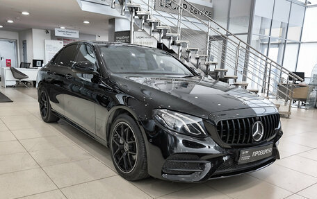 Mercedes-Benz E-Класс, 2018 год, 3 260 000 рублей, 3 фотография