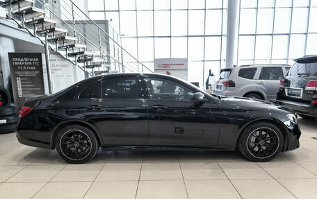 Mercedes-Benz E-Класс, 2018 год, 3 260 000 рублей, 5 фотография