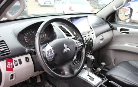 Mitsubishi Pajero Sport II рестайлинг, 2012 год, 1 785 000 рублей, 7 фотография