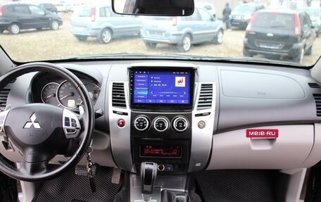 Mitsubishi Pajero Sport II рестайлинг, 2012 год, 1 785 000 рублей, 11 фотография