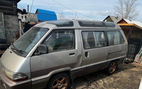 Toyota Town Ace III, 1988 год, 185 000 рублей, 2 фотография