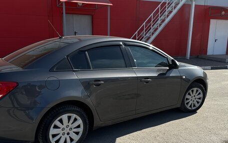 Chevrolet Cruze II, 2011 год, 870 000 рублей, 4 фотография