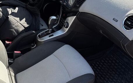 Chevrolet Cruze II, 2011 год, 870 000 рублей, 6 фотография