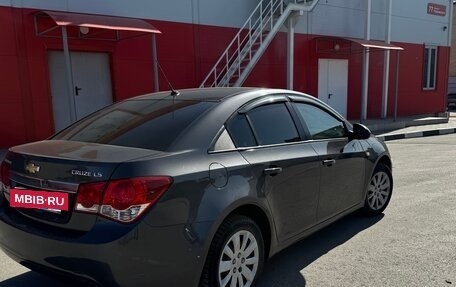 Chevrolet Cruze II, 2011 год, 870 000 рублей, 8 фотография