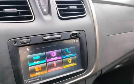 Renault Sandero II рестайлинг, 2018 год, 800 000 рублей, 4 фотография