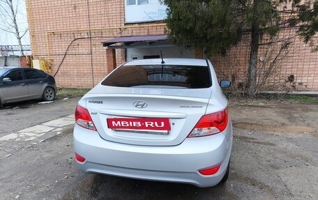Hyundai Solaris II рестайлинг, 2012 год, 450 000 рублей, 3 фотография