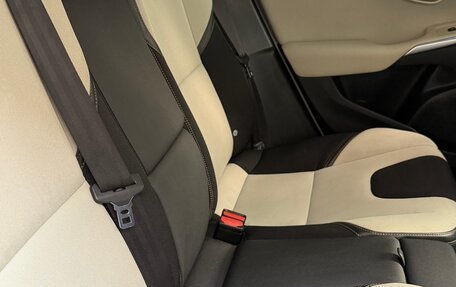 Volvo V40 Cross Country I, 2017 год, 1 700 000 рублей, 12 фотография