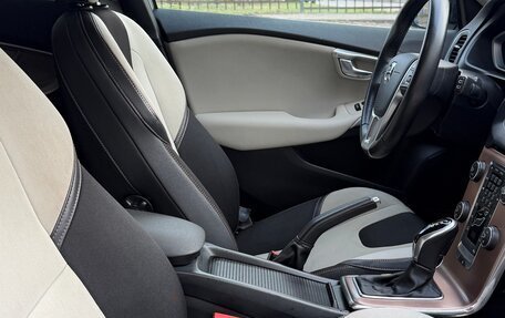 Volvo V40 Cross Country I, 2017 год, 1 700 000 рублей, 11 фотография