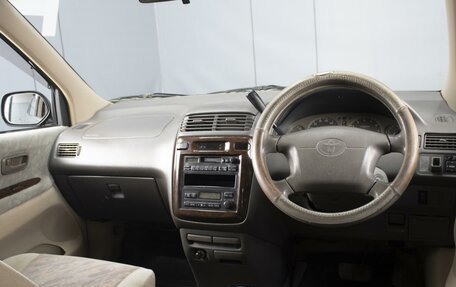 Toyota Gaia, 1999 год, 560 000 рублей, 5 фотография