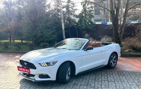 Ford Mustang VI рестайлинг, 2014 год, 2 990 000 рублей, 3 фотография
