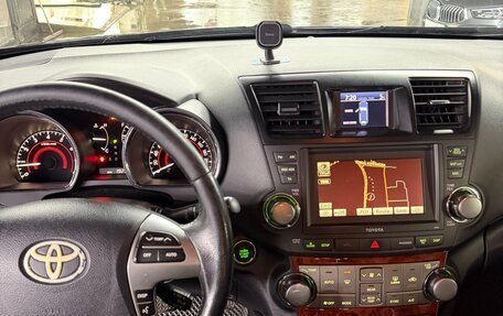 Toyota Highlander III, 2012 год, 2 150 000 рублей, 5 фотография