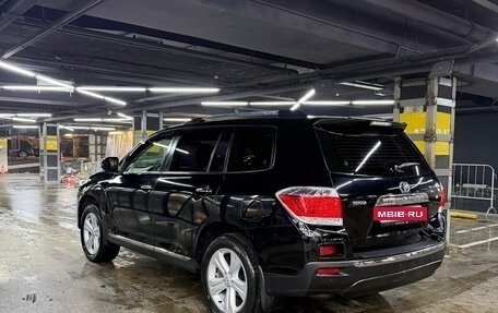 Toyota Highlander III, 2012 год, 2 150 000 рублей, 4 фотография