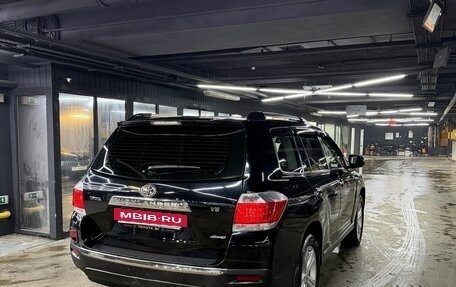 Toyota Highlander III, 2012 год, 2 150 000 рублей, 3 фотография