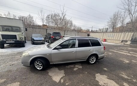 Nissan Wingroad III, 2002 год, 150 000 рублей, 2 фотография