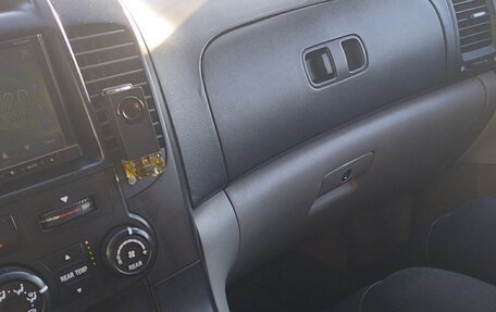 KIA Carnival III, 2008 год, 920 000 рублей, 20 фотография