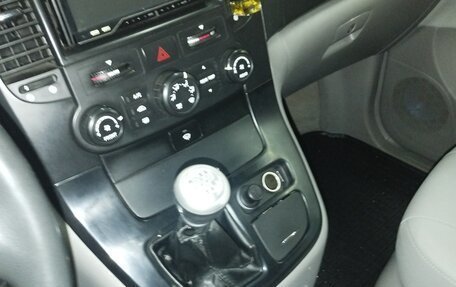 KIA Carnival III, 2008 год, 920 000 рублей, 24 фотография