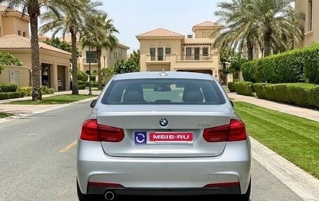 BMW 3 серия, 2018 год, 1 300 000 рублей, 10 фотография