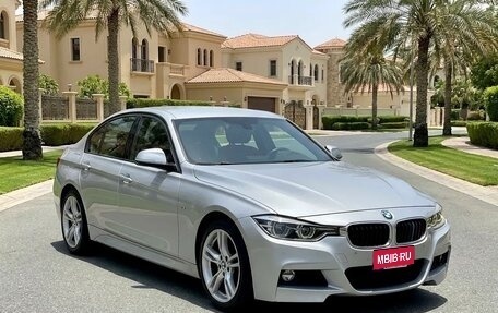 BMW 3 серия, 2018 год, 1 300 000 рублей, 13 фотография