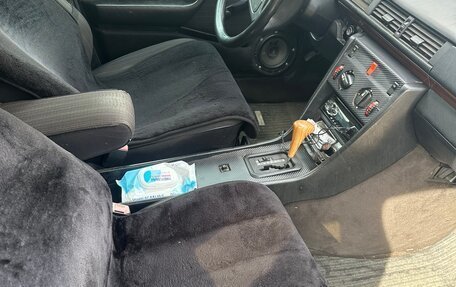 Mercedes-Benz E-Класс, 1995 год, 175 000 рублей, 3 фотография