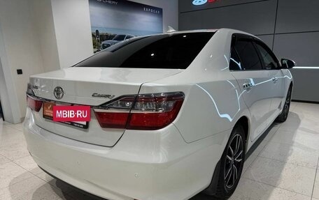 Toyota Camry, 2016 год, 2 050 000 рублей, 5 фотография