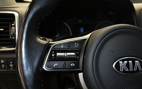 KIA Sportage IV рестайлинг, 2021 год, 3 099 000 рублей, 21 фотография