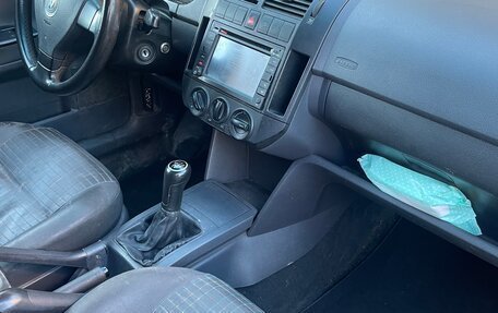 Volkswagen Polo IV рестайлинг, 2007 год, 230 000 рублей, 9 фотография