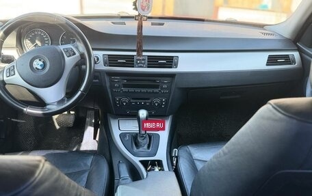 BMW 3 серия, 2006 год, 670 000 рублей, 8 фотография