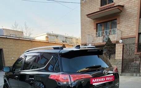 Toyota RAV4, 2017 год, 2 750 000 рублей, 4 фотография