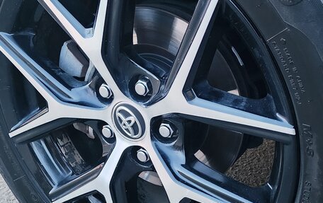 Toyota RAV4, 2017 год, 2 750 000 рублей, 40 фотография