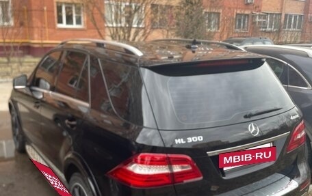 Mercedes-Benz M-Класс, 2015 год, 3 200 000 рублей, 4 фотография