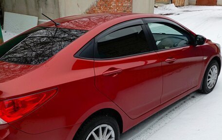 Hyundai Solaris II рестайлинг, 2013 год, 860 000 рублей, 6 фотография