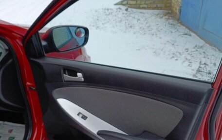 Hyundai Solaris II рестайлинг, 2013 год, 860 000 рублей, 10 фотография