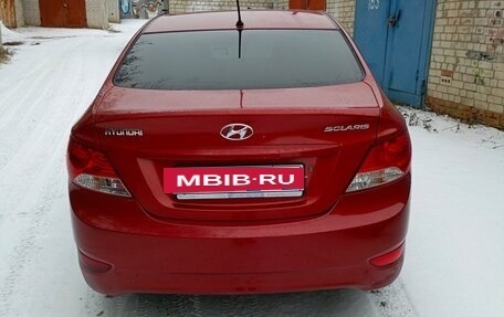 Hyundai Solaris II рестайлинг, 2013 год, 860 000 рублей, 5 фотография