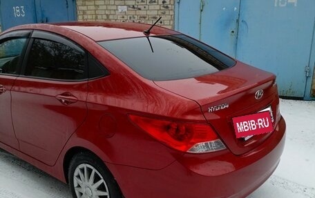Hyundai Solaris II рестайлинг, 2013 год, 860 000 рублей, 4 фотография