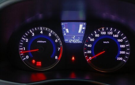 Hyundai Solaris II рестайлинг, 2013 год, 860 000 рублей, 18 фотография