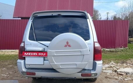 Mitsubishi Pajero III рестайлинг, 2003 год, 800 000 рублей, 1 фотография