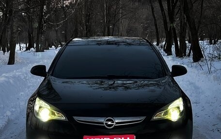 Opel Astra J, 2012 год, 830 000 рублей, 1 фотография