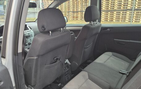 Opel Zafira B, 2010 год, 650 000 рублей, 7 фотография