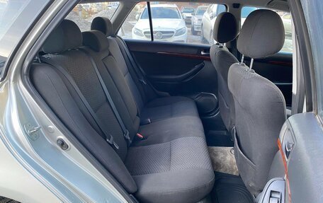 Toyota Avensis III рестайлинг, 2004 год, 820 000 рублей, 7 фотография