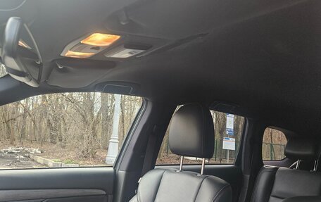 Mitsubishi Outlander III рестайлинг 3, 2019 год, 2 900 000 рублей, 20 фотография