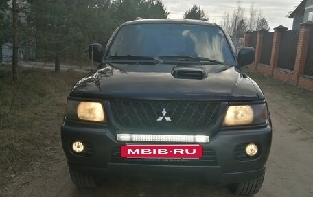 Mitsubishi Pajero Sport II рестайлинг, 2004 год, 749 900 рублей, 2 фотография