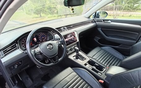 Volkswagen Passat B8 рестайлинг, 2018 год, 2 860 000 рублей, 6 фотография