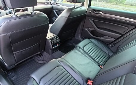 Volkswagen Passat B8 рестайлинг, 2018 год, 2 860 000 рублей, 9 фотография