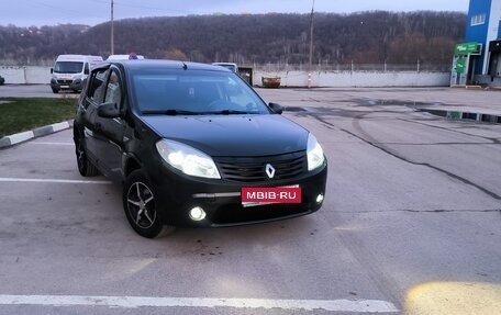 Renault Logan I, 2011 год, 600 000 рублей, 1 фотография