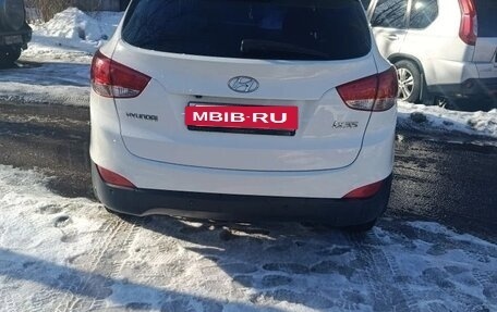 Hyundai ix35 I рестайлинг, 2013 год, 1 100 000 рублей, 3 фотография