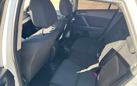 Mazda 3, 2012 год, 850 000 рублей, 10 фотография