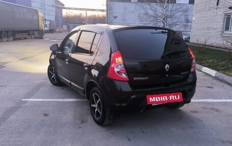 Renault Logan I, 2011 год, 600 000 рублей, 4 фотография